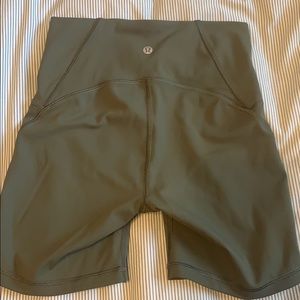 Lululemon Wunder Train Shorts